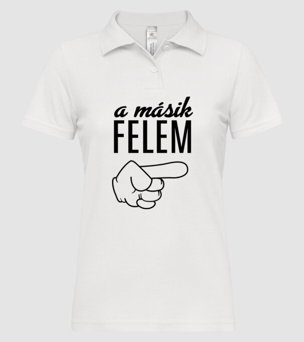  minta fehér pólón