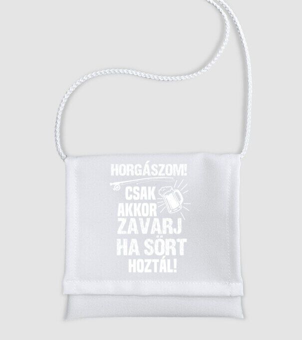  minta fehér pólón