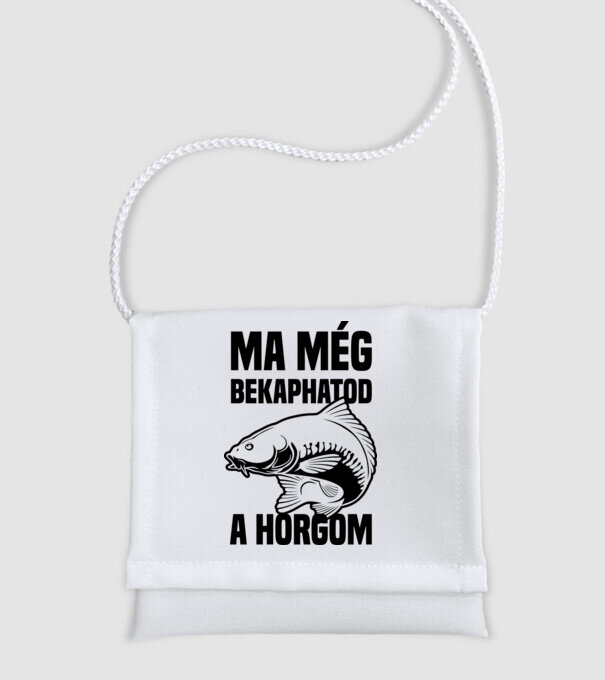  minta fehér pólón