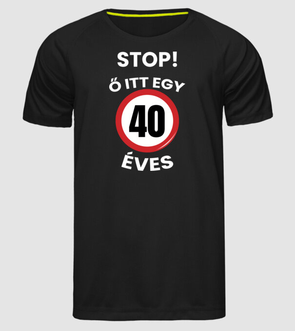  minta fekete pólón
