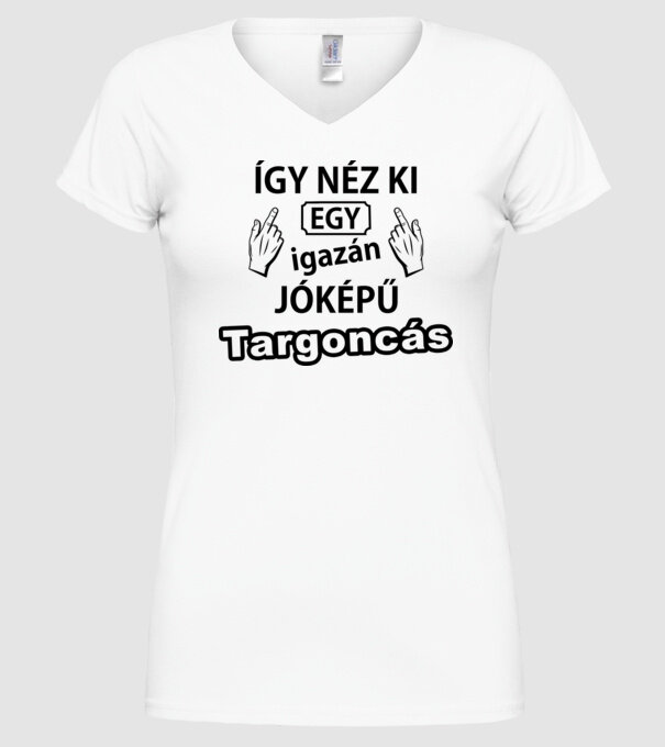  minta fehér pólón