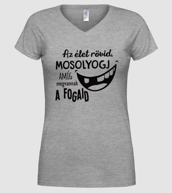  minta szürke pólón