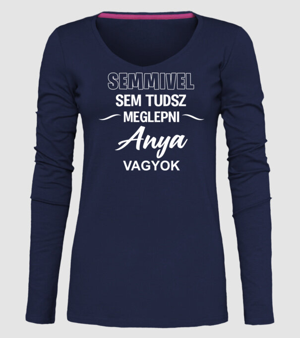  minta sötétkék pólón