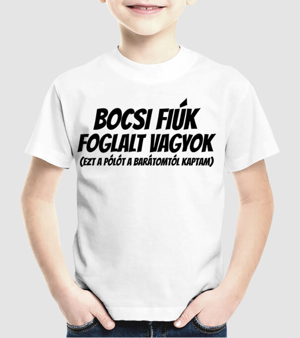  minta fehér pólón