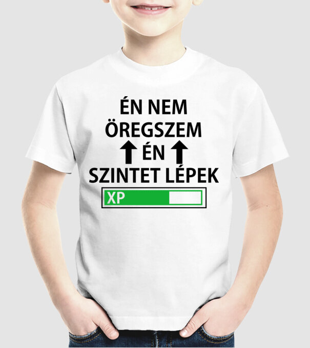  minta fehér pólón