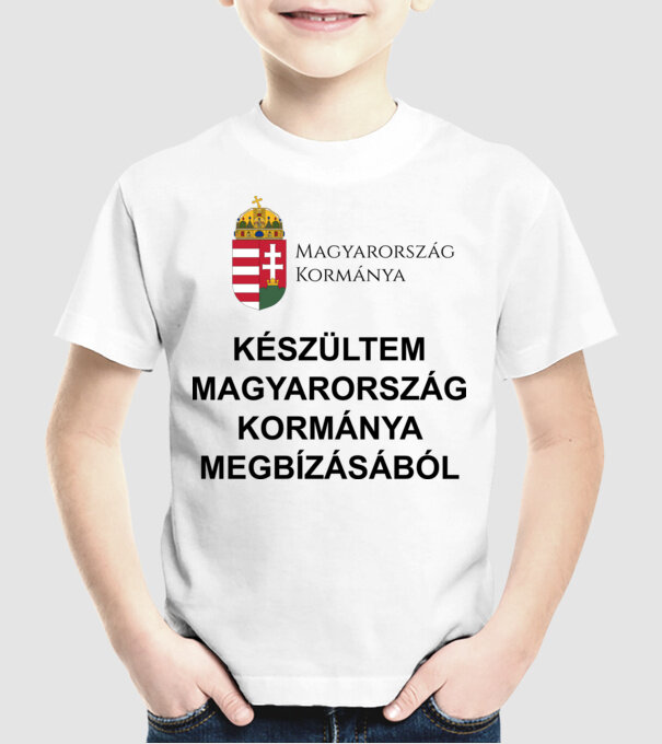  minta fehér pólón