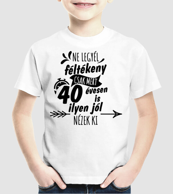  minta fehér pólón