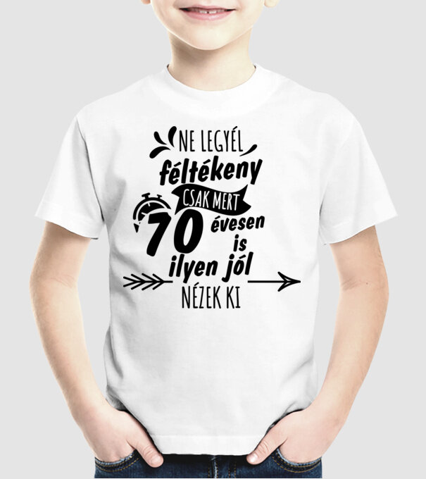  minta fehér pólón
