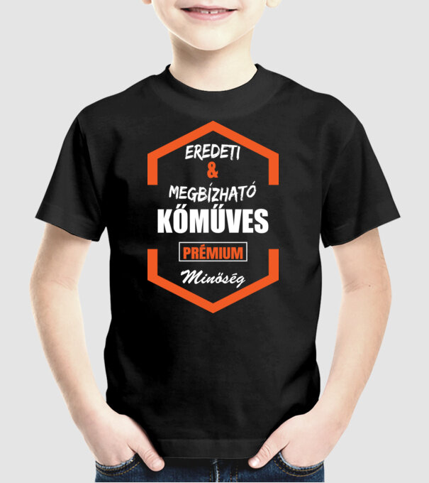  minta fekete pólón