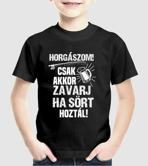  minta fekete pólón