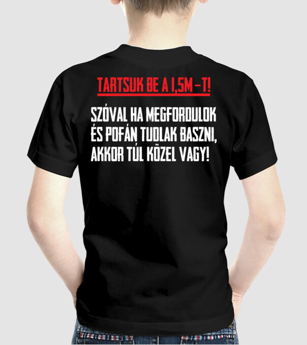  minta fekete pólón