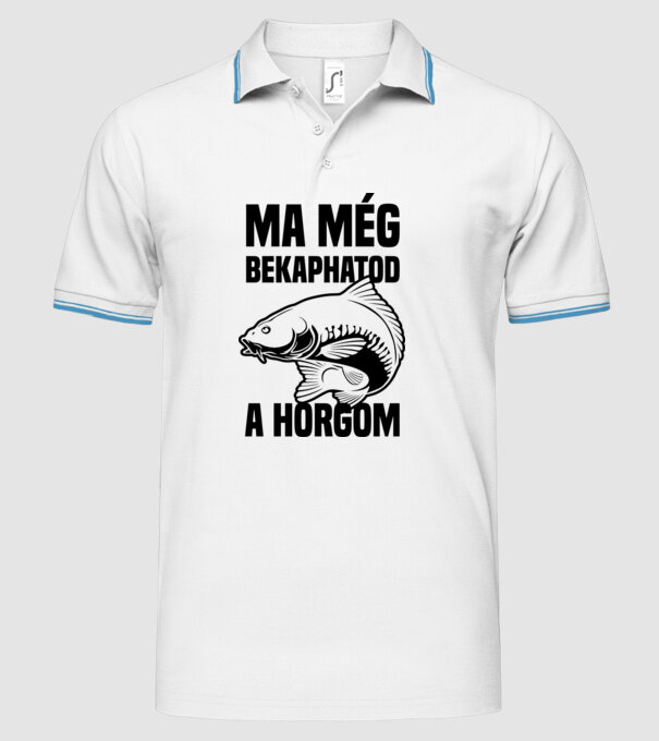  minta fehér pólón