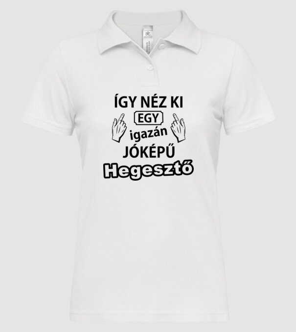  minta fehér pólón