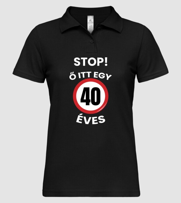  minta fekete pólón