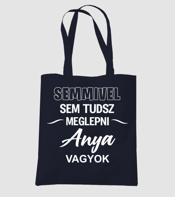  minta sötétkék pólón