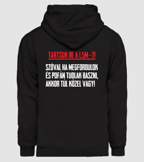  minta fekete pólón