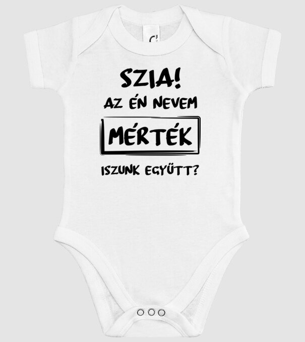  minta fehér pólón