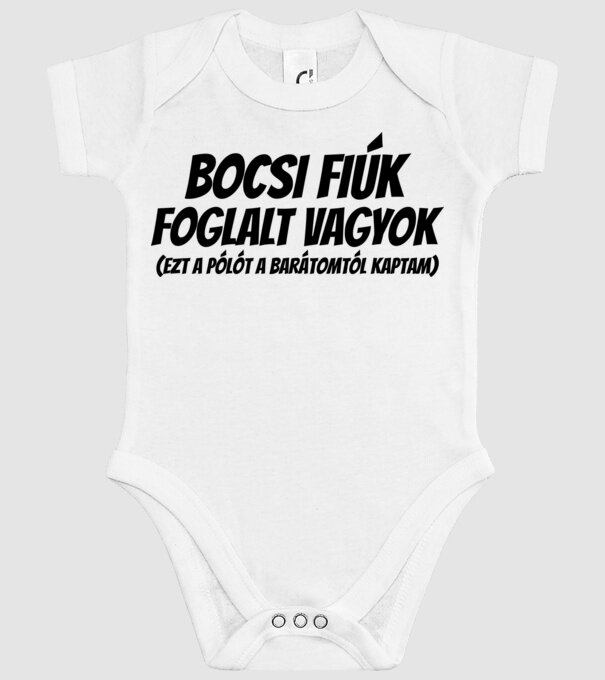  minta fehér pólón