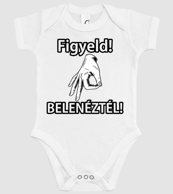  minta fehér pólón