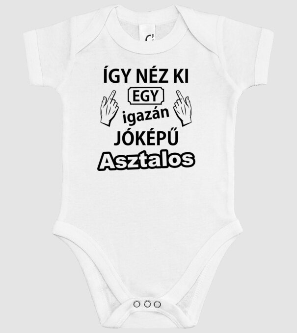  minta fehér pólón