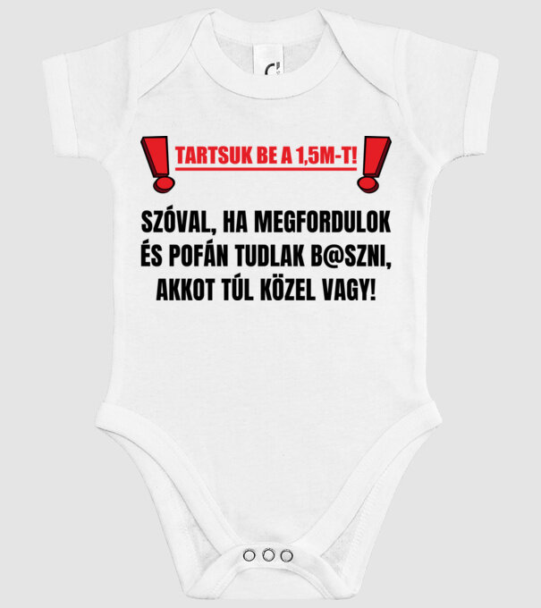  minta fehér pólón