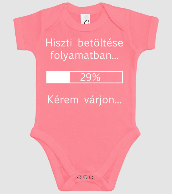  minta rózsaszín pólón