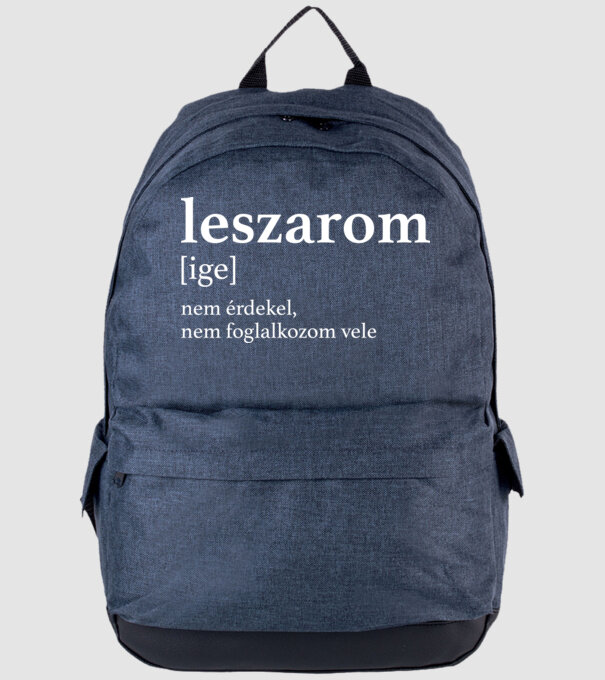  minta farmerkék pólón