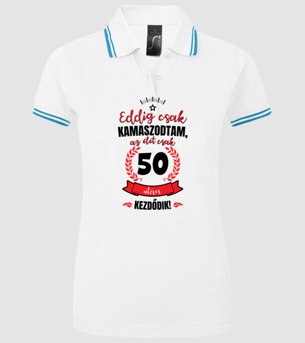  minta fehér pólón