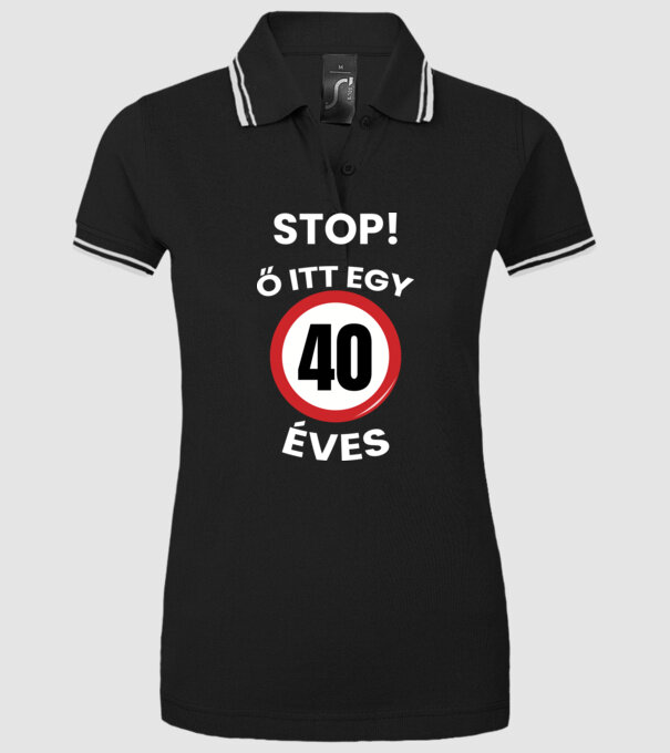  minta fekete pólón