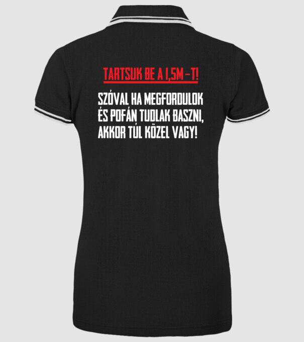  minta fekete pólón