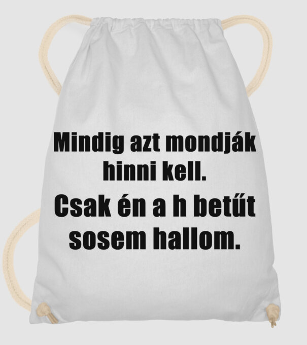  minta fehér pólón