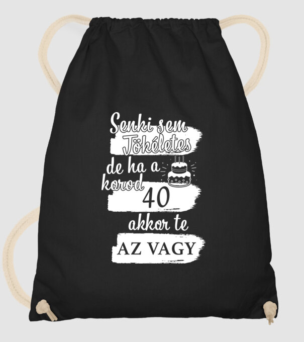  minta fekete pólón