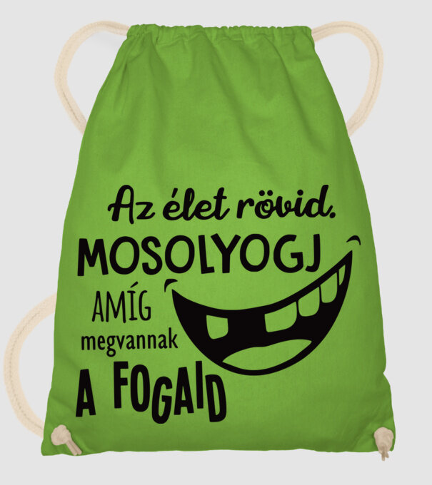  minta almazöld pólón