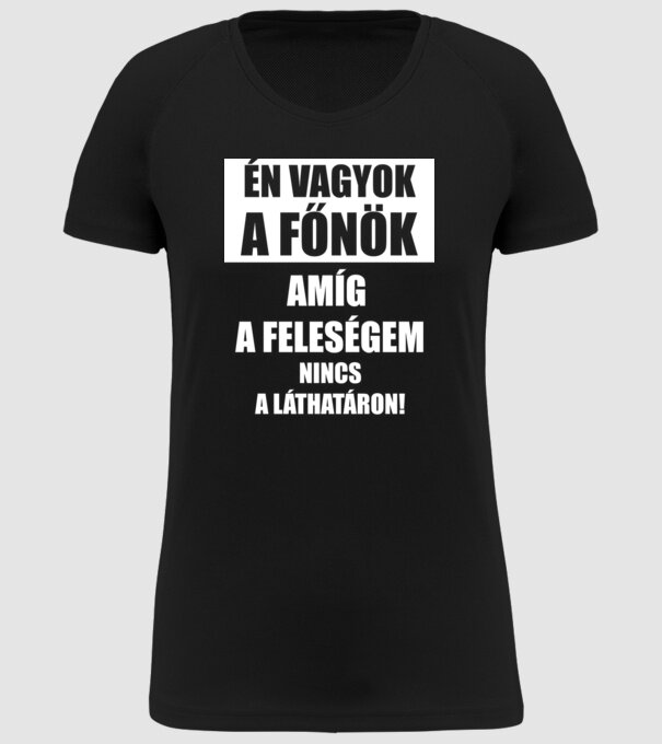  minta fekete pólón