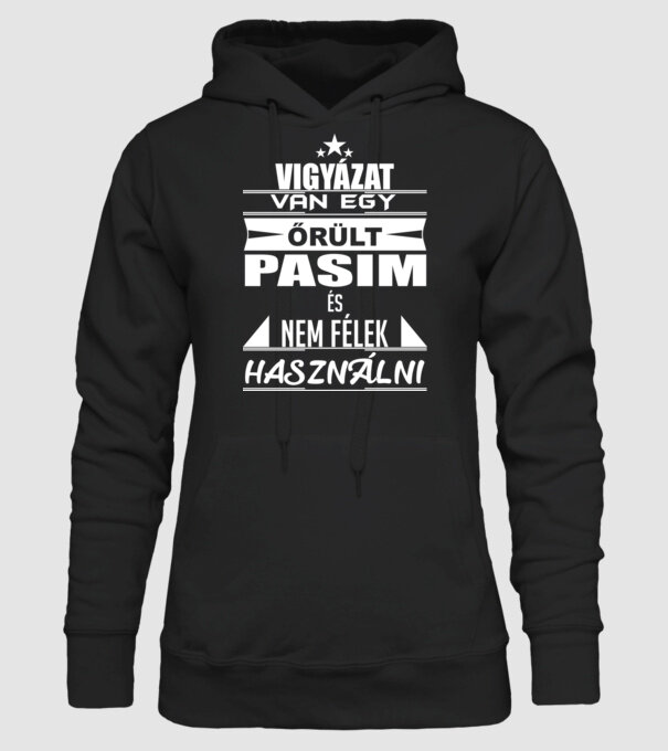  minta fekete pólón
