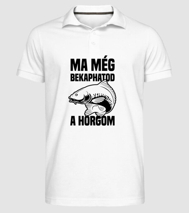  minta fehér pólón