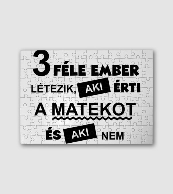  minta fehér pólón