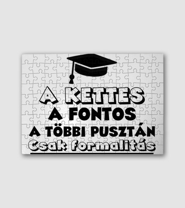  minta fehér pólón