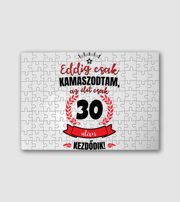  minta fehér pólón