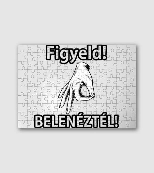 minta fehér pólón