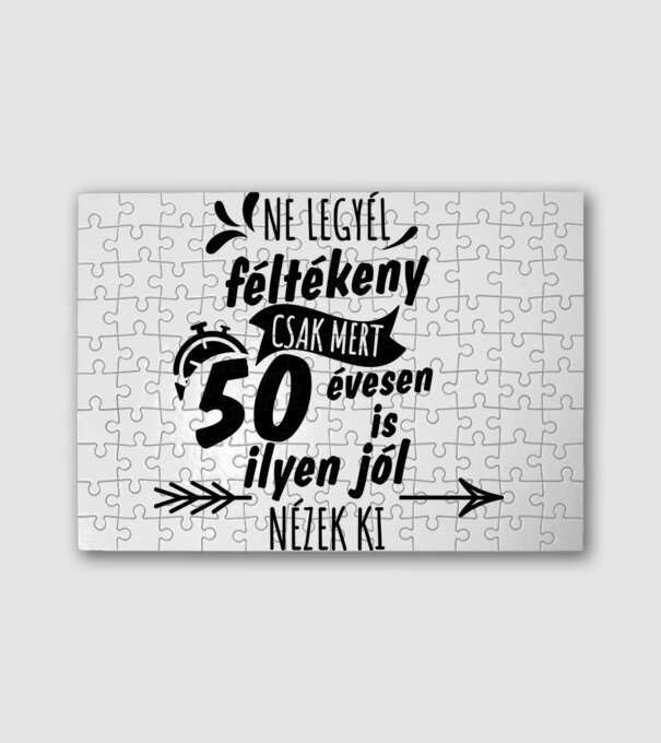  minta fehér pólón