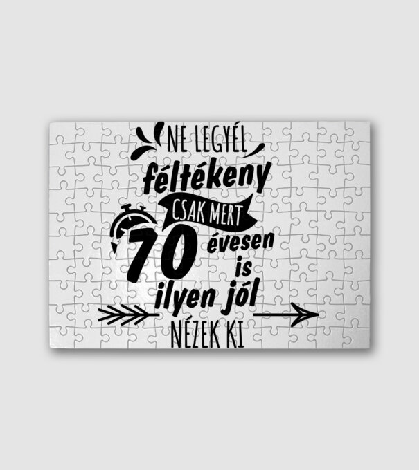  minta fehér pólón