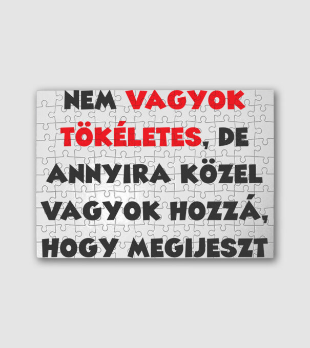  minta fehér pólón