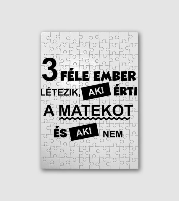  minta fehér pólón