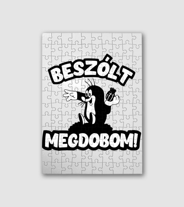  minta fehér pólón