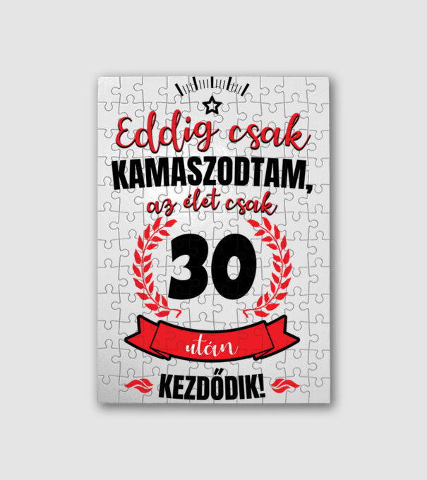  minta fehér pólón