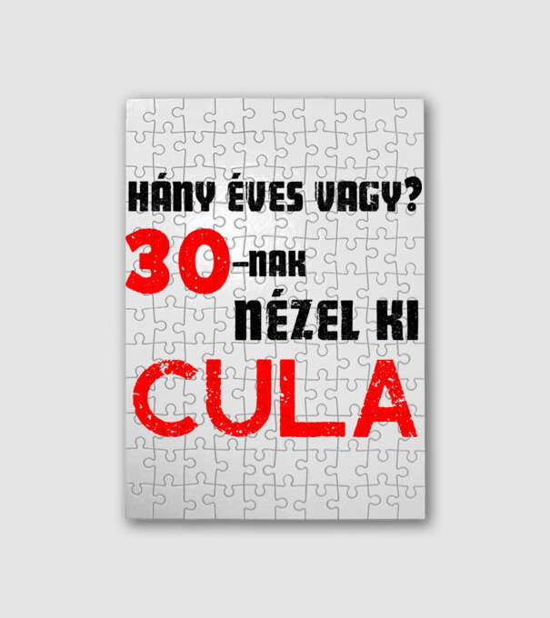  minta fehér pólón