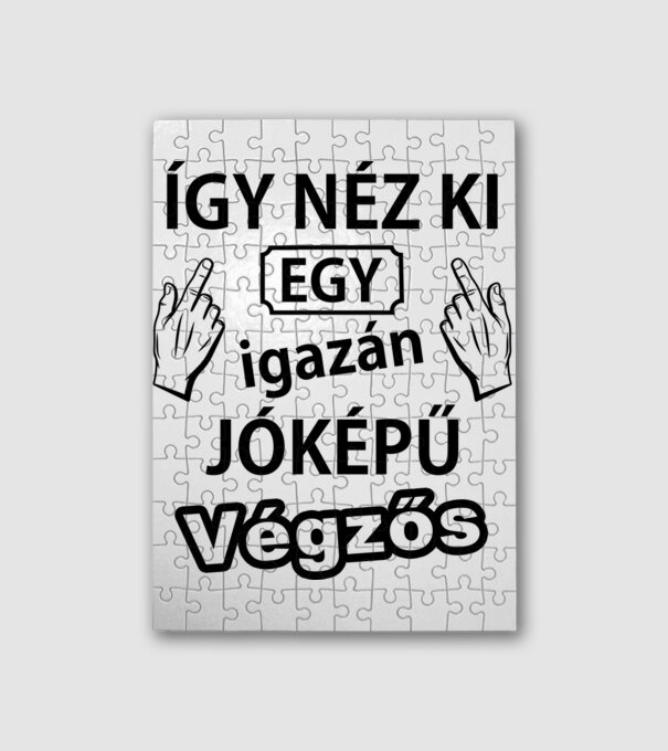  minta fehér pólón
