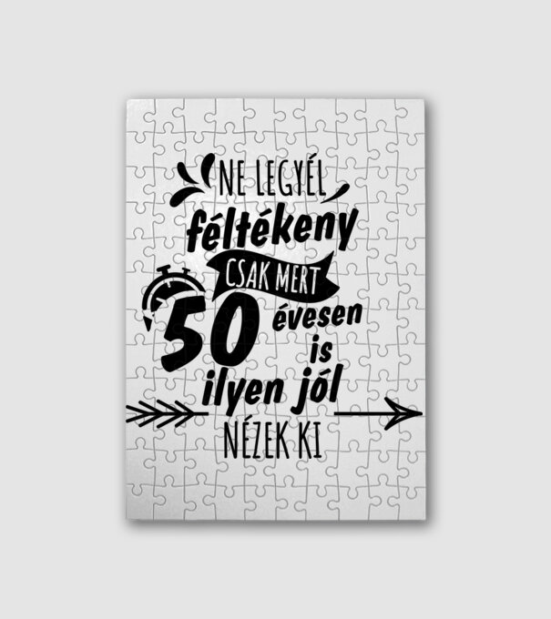  minta fehér pólón