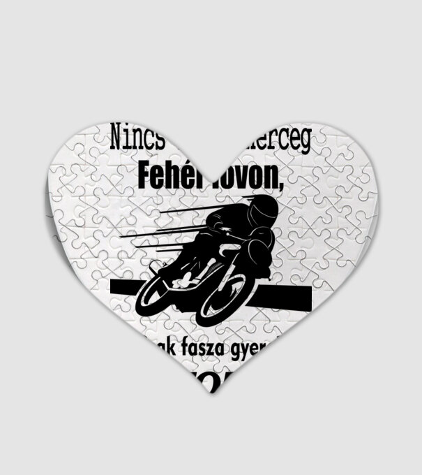  minta fehér pólón